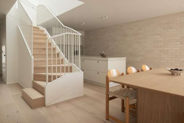 Inner City Sanctuary - Luxury Lock & Leave!