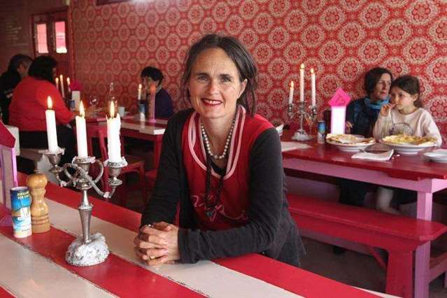 Pipi’s Pizza founders sell their historic homestead to young Sydney family