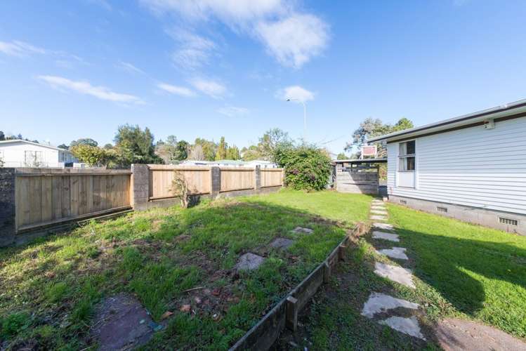 2 John F Kennedy Place Glen Eden_16
