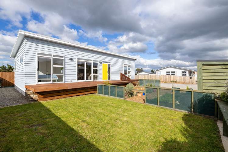 1A Community Green Featherston_18