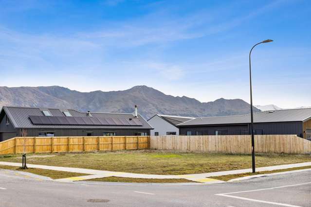 12 Onyx Street Albert Town_1