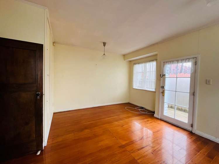 184 Carrington Road Mount Albert_5