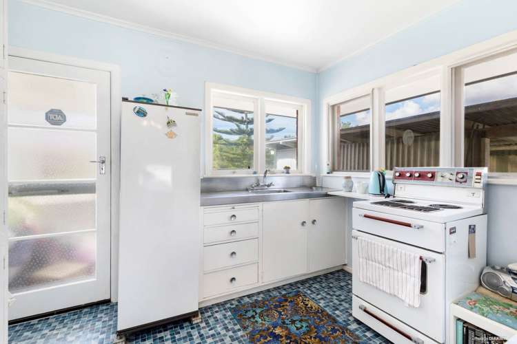 2/6 Margaret Place Milford_9