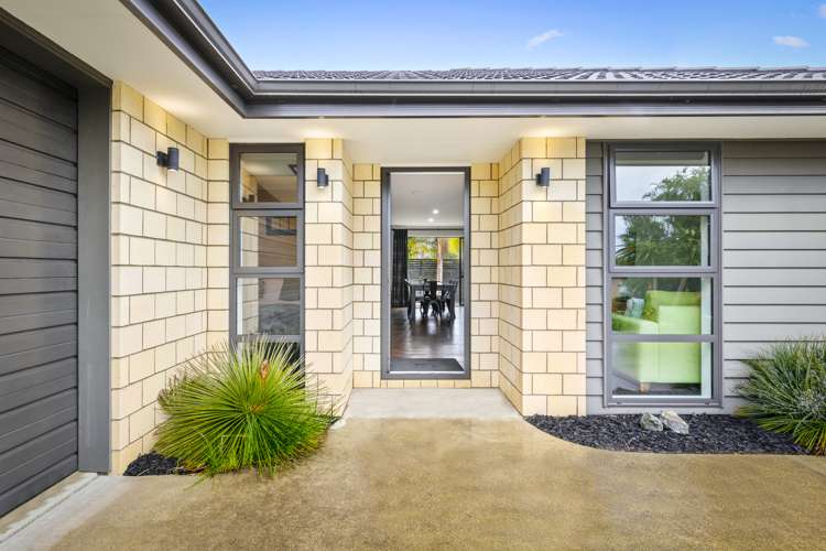 4 Bloomfield Rise Stanmore Bay_2