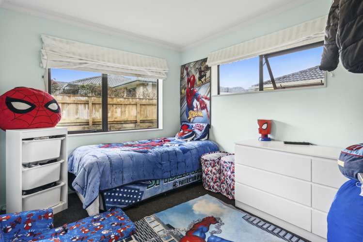 22 Percy Kinsman Crescent Riverstone Terraces_8