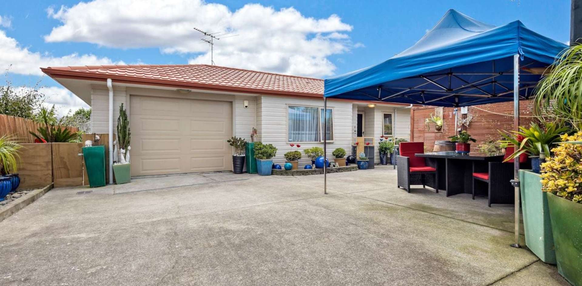 2A Royal View Road Te Atatu South_0