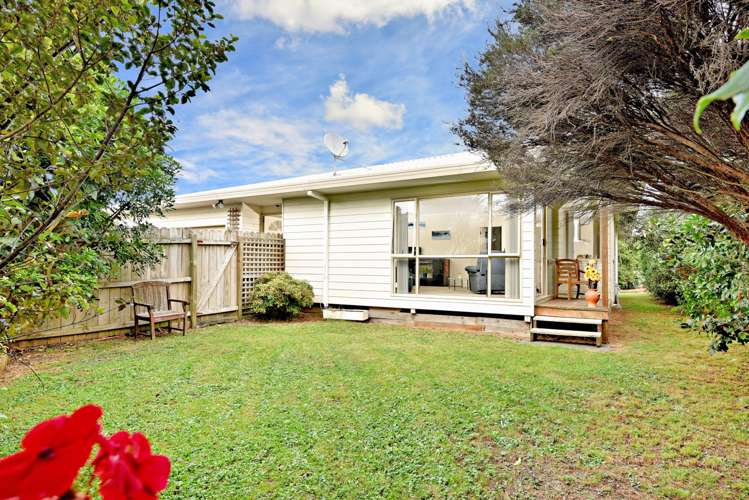 1/105 Carnoustie Drive Wattle Downs_10