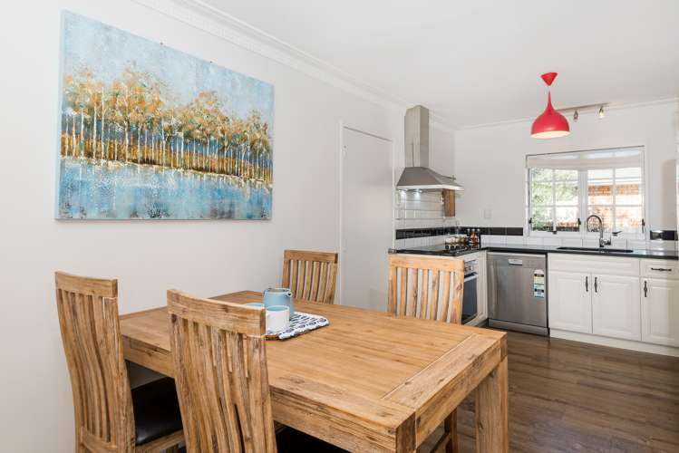 2/7 Livingstone Street Milford_17