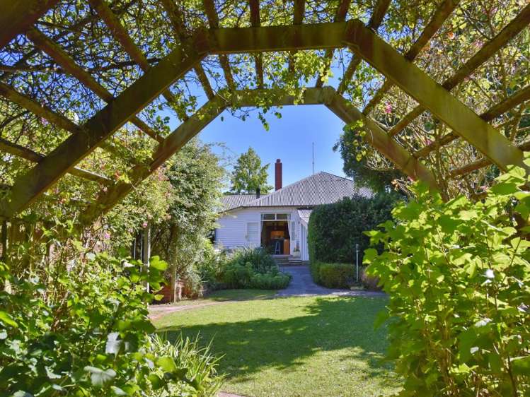 1679 Cust Road Cust_17