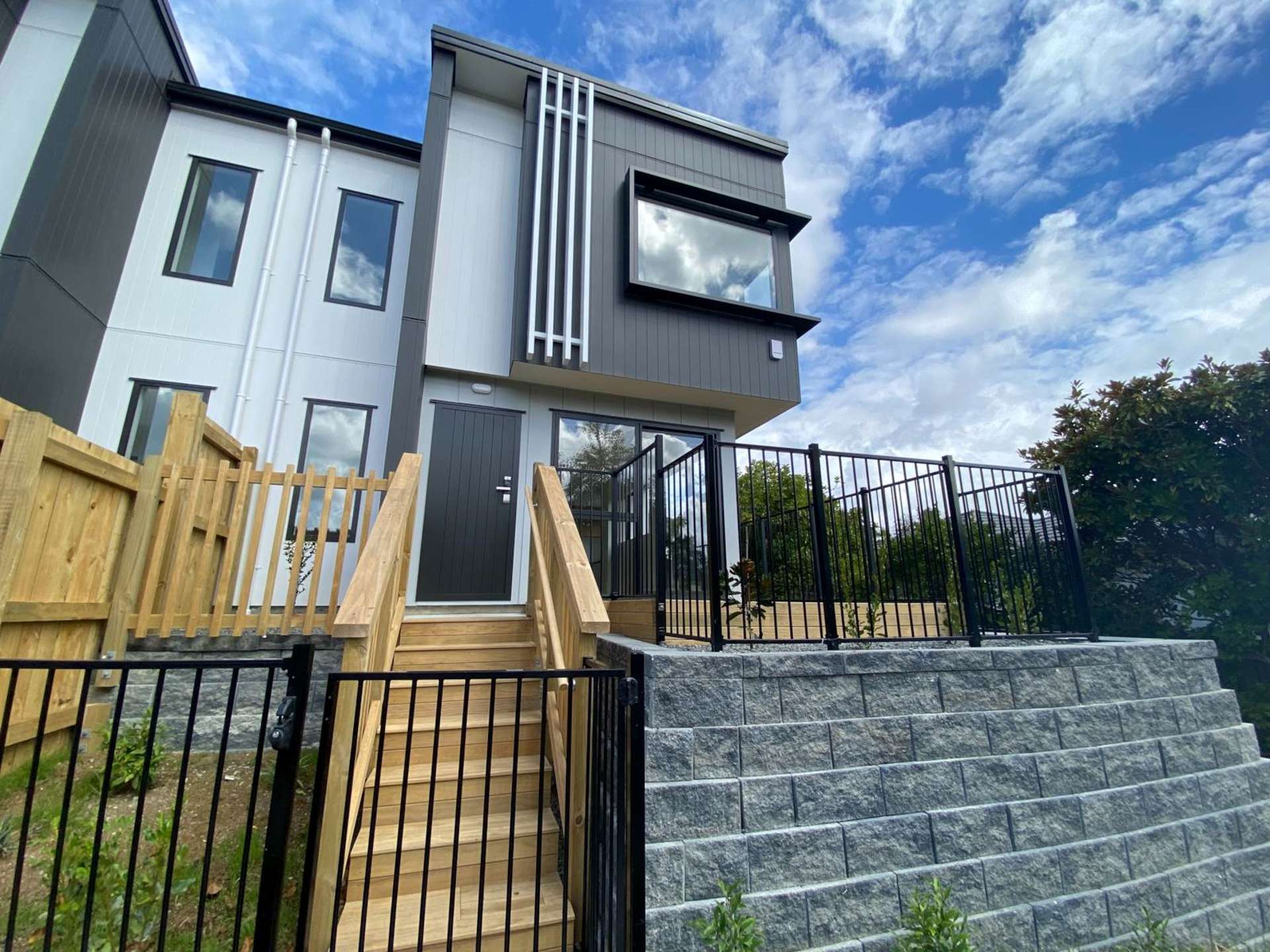 32D Margaret Henry Crescent Oteha_0