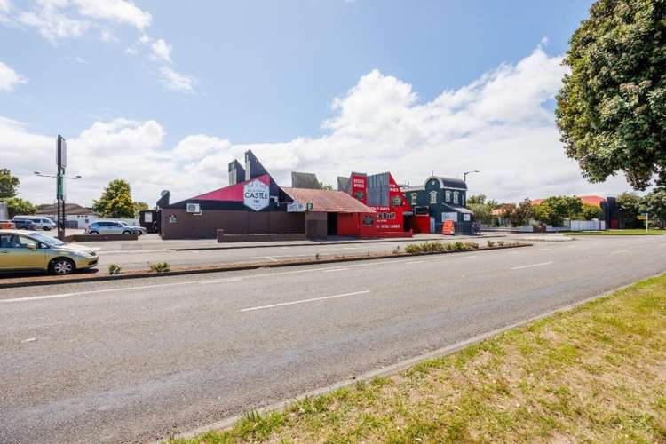 787-789 Main Street City Centre_16