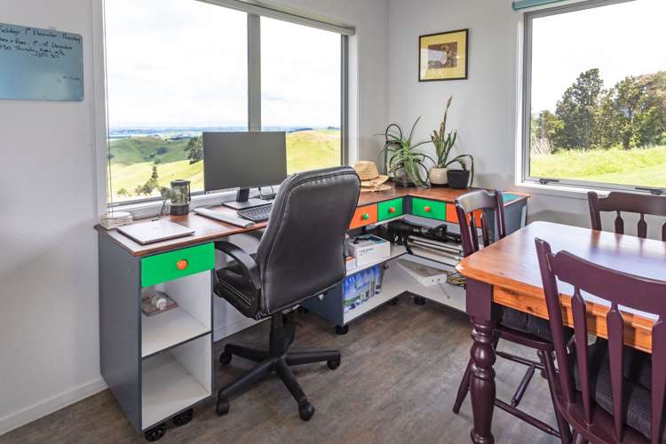 222 Strange Road Paeroa_15