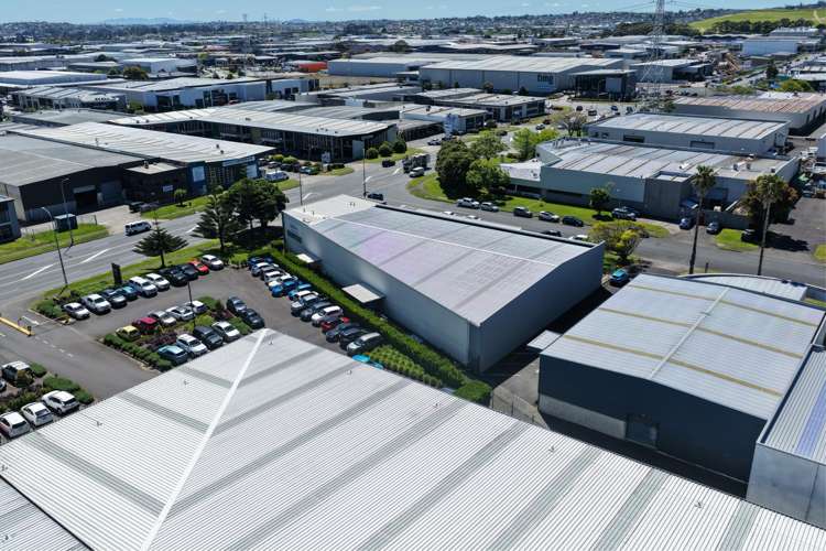 16 Highbrook Drive East Tamaki_13