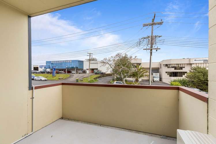 1a/10 Corban Avenue Henderson_14