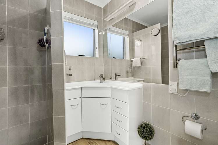 22 Plover Place Maungatapu_13