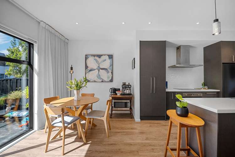 12 Packard Crescent_4