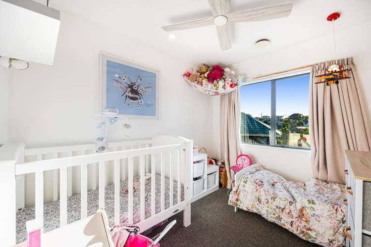 15B Greta Place Stanmore Bay_11