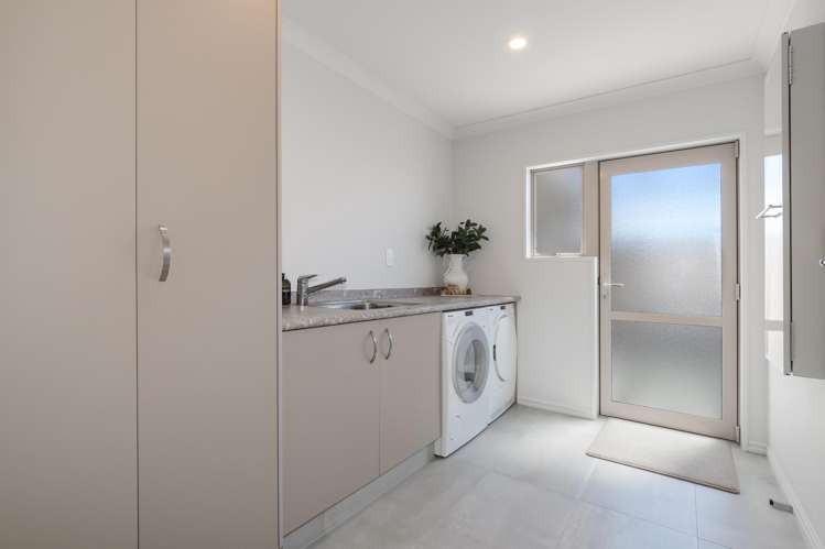 3 Seaview Road Otumoetai_28