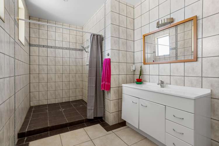 807 Martyn Road Whangamata_15