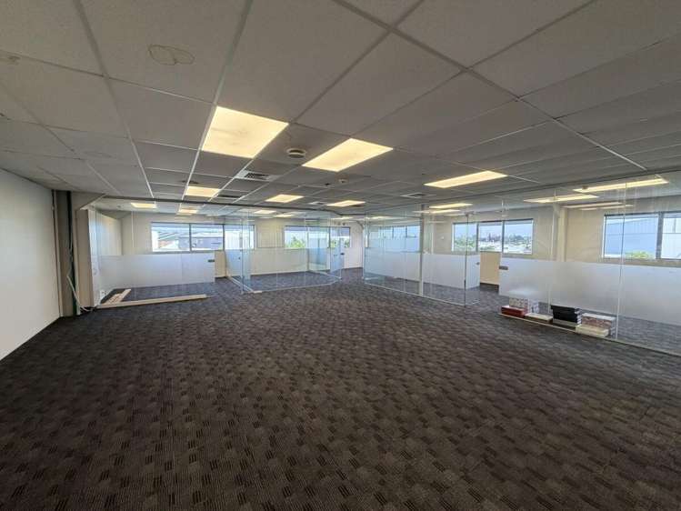 7 Portage Road New Lynn_9