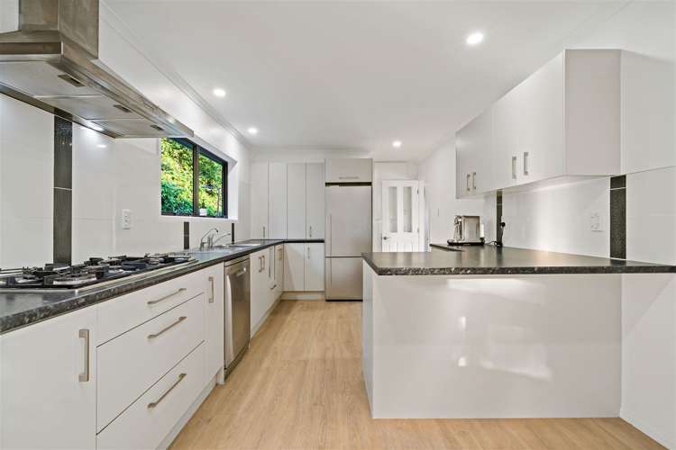 79a Pleasant Road Glen Eden_15