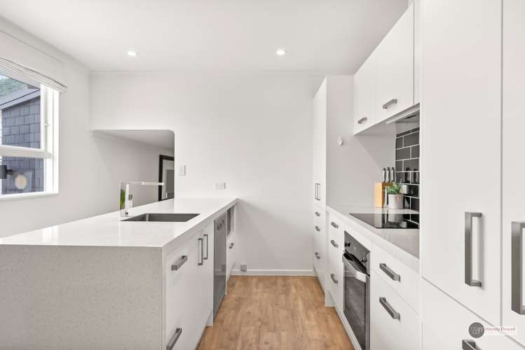 21 Montana Road Totara Park_9