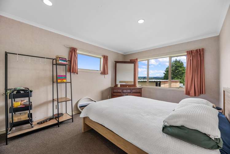 8A The Drive Brookfield_9