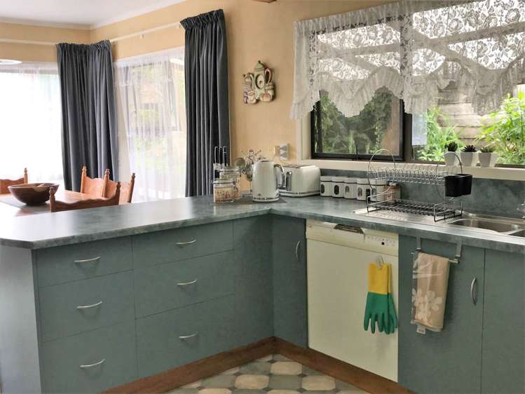 46 Eureka Place Parahaki_5