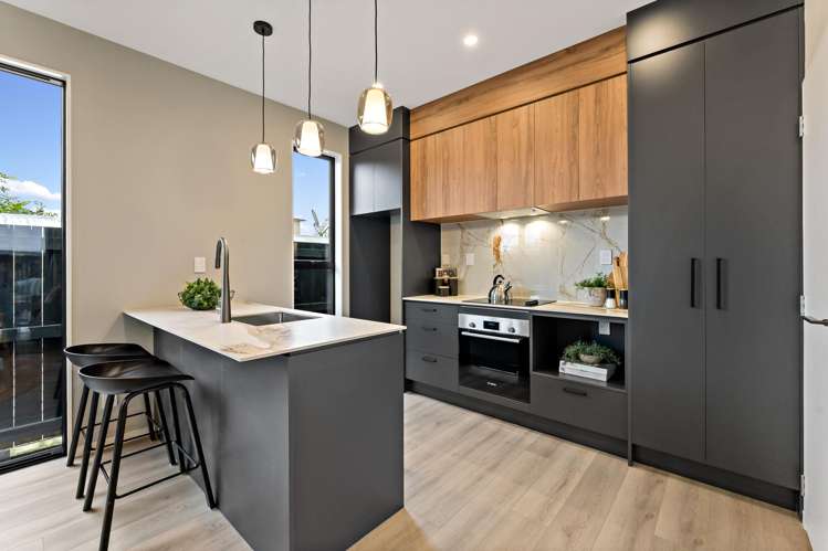 48 Range View Road Mount Albert_23