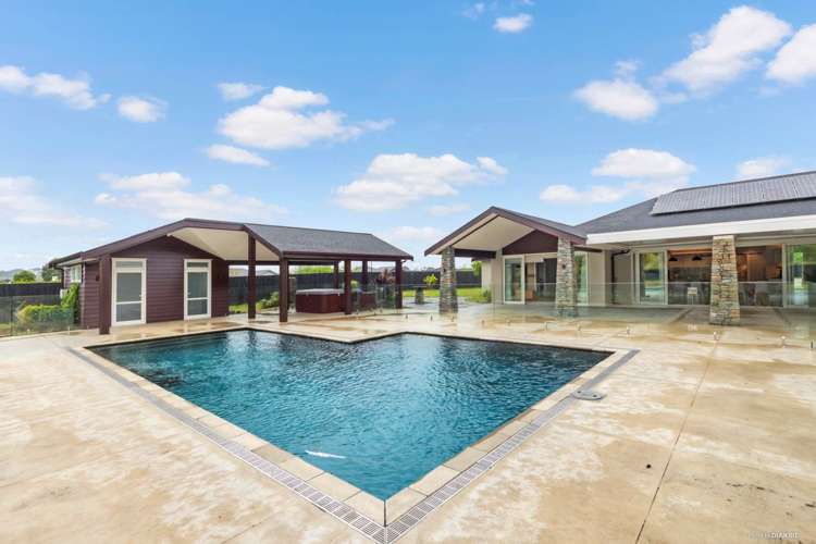 8a Jelas Drive Riverhead_22