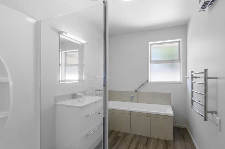 18a Pemberton Drive Darfield_14