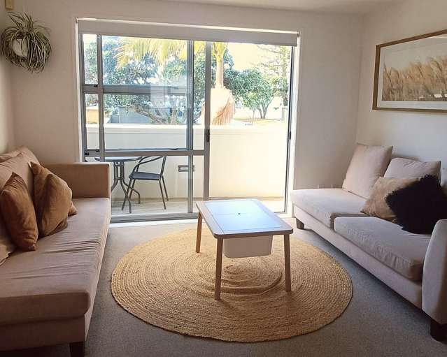 Beachside Townhouse – Fully Furnished