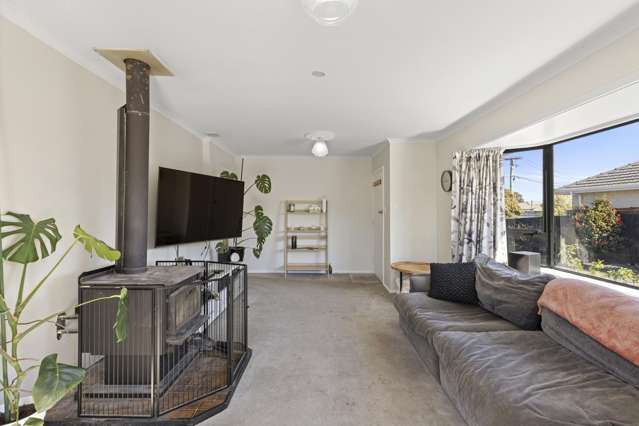 58 Sandown Crescent Aranui_2