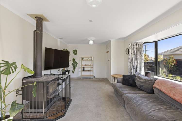 58 Sandown Crescent Aranui_2