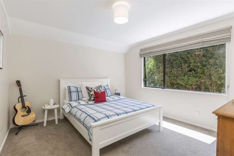 84a Bassett Road Remuera_11