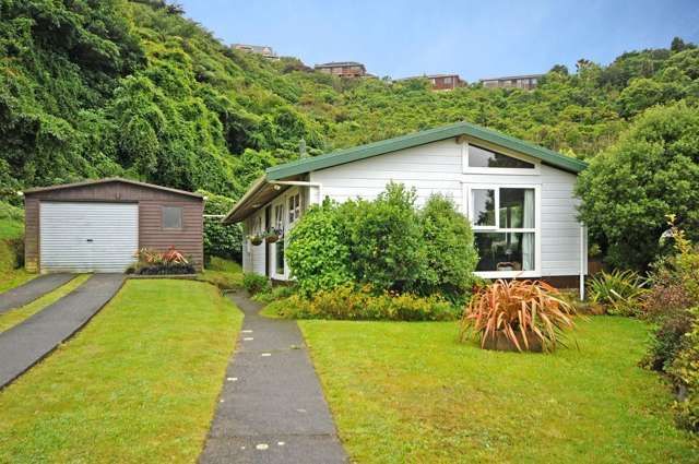 14 Fiona Grove Karori_1