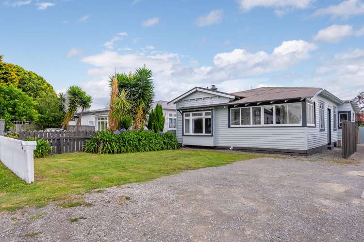 1106 Karamu Road North Mayfair_0