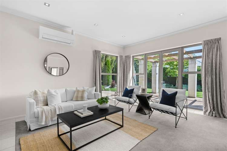 6 Royal Court Northwood_5