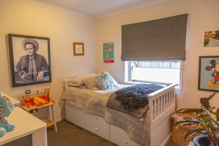 8 Ngahana Place Turangi_7