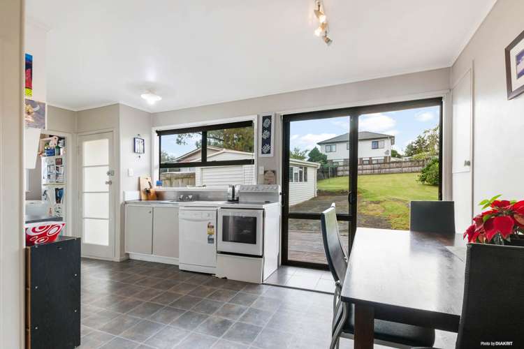 6 Coburg Street Henderson_5