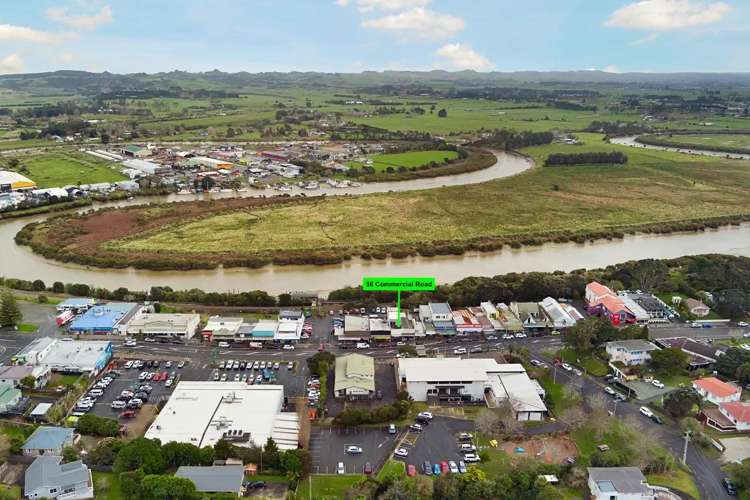 56 Commercial Road Helensville_12