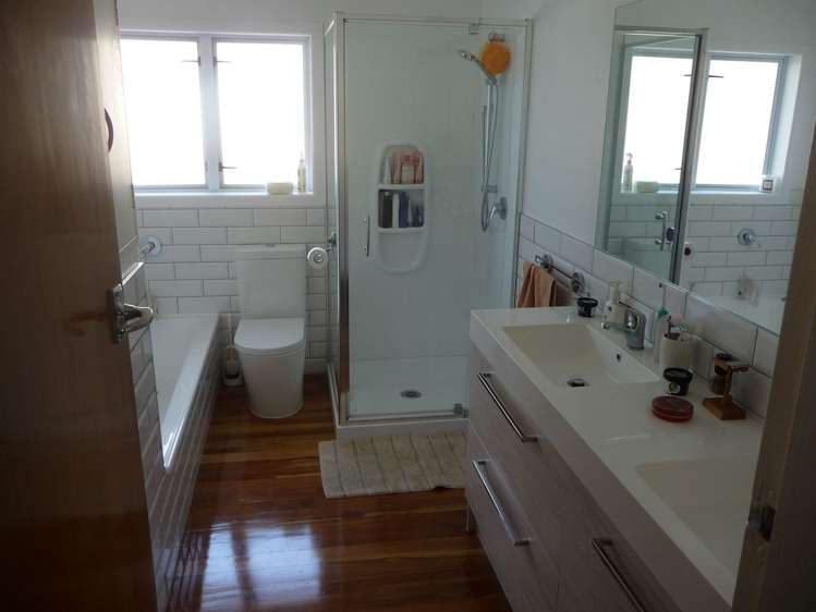 8A MacFarlane Street Hamilton East_3