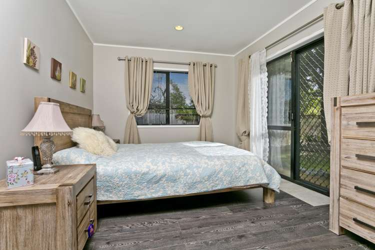 2/41 Howard Road Northcote_7