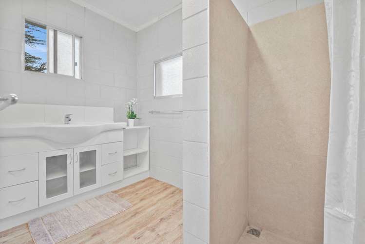 630 Whangaparoa Road Stanmore Bay_17