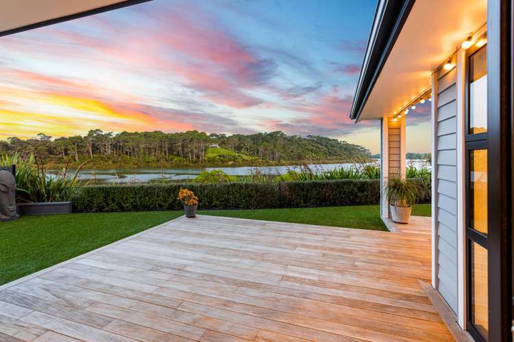 22 William Blake Way Riverhead_16