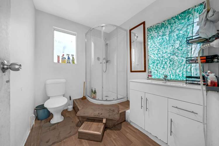 37 Penion Drive Otara_19