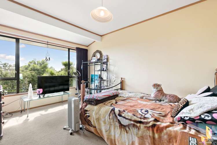 207 Golf Road Titirangi_7