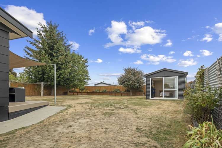 27 Sealy Street Twizel_19