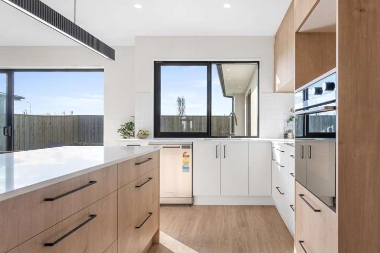53 Benashet Drive Lincoln_11