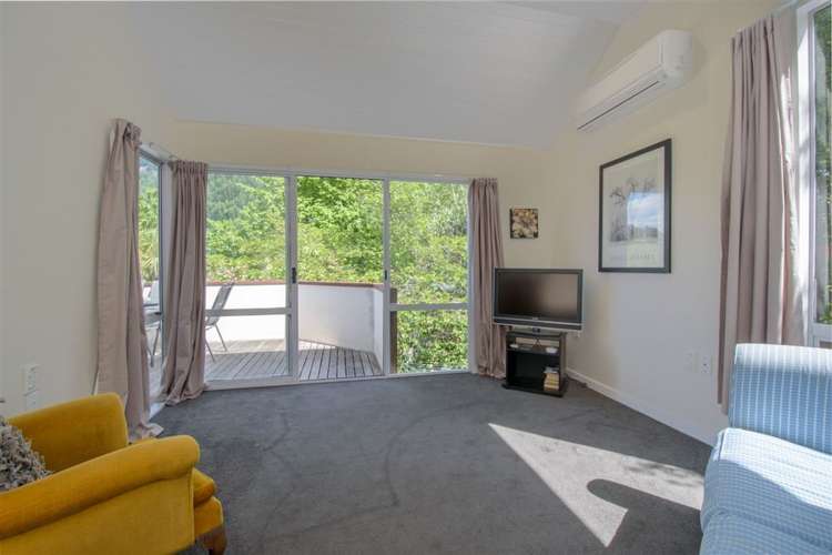 8 Mackinnon Terrace Fernhill/Sunshine Bay_7